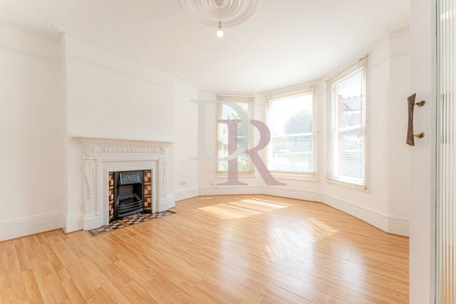 Thumbnail Flat to rent in Albert Road, Muswell Hill
