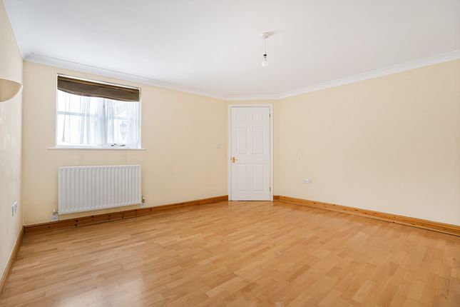 16, Ladygrove Court, Abingdon photo 4