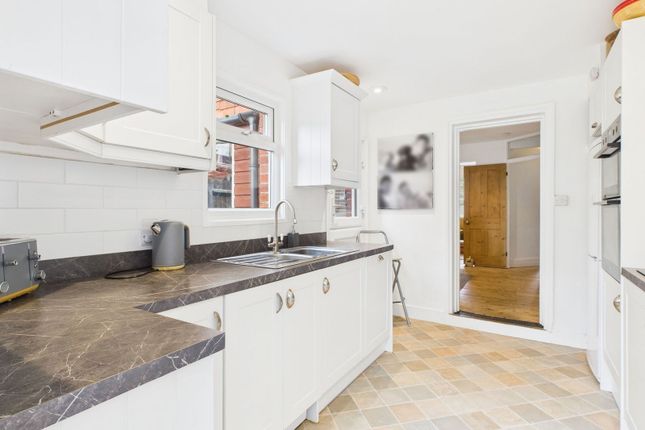 7,The Vines, Andrews Lane, Horsham photo 4