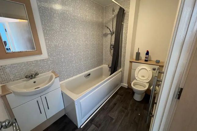 Neptune Apartments 19, Phoebe Road Copper Quarter, Swansea photo 5