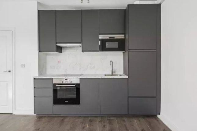 Flat 4, Nook Apts, London photo 2