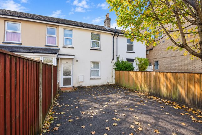 5-bed terraced on 256 Holdenhurst Road, Bournemouth, £3,000/mo