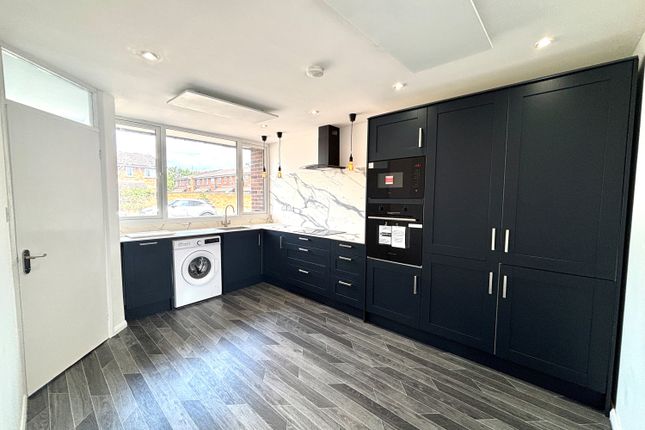 3, Harcourt Close, Egham photo 3