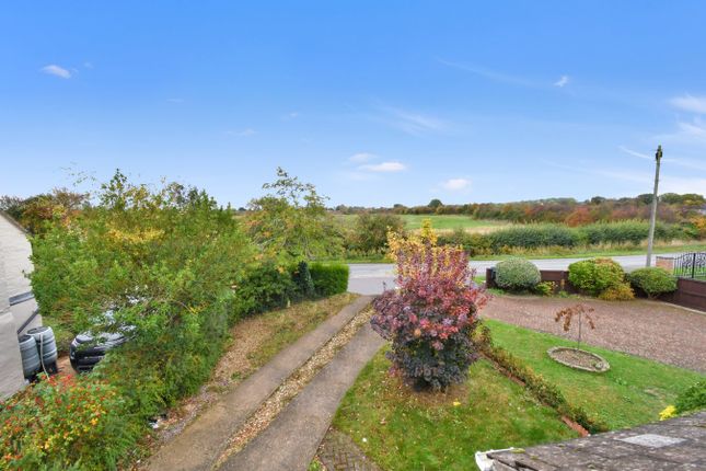 60a, Keeley Lane, Bedford photo 2