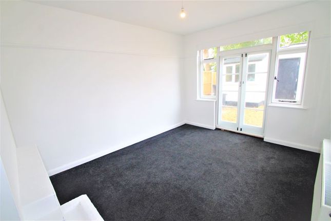 Fernleigh Court, North Harrow photo 2