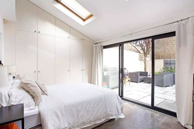 19A,, Filmer Road, London photo 3