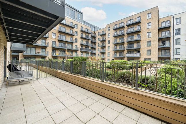 Flat 20, Fermont House, 15, Beaufort Square, London photo 4
