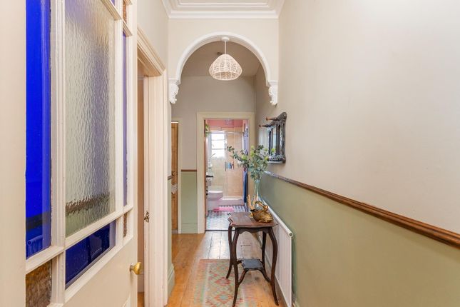 0A2Ths - Hallway A.Jpg