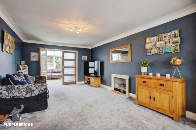 44, Brierdene Crescent, Whitley Bay photo 4