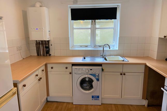 Flat 2 Flowers House, 15, Hendford, Somerset photo 3