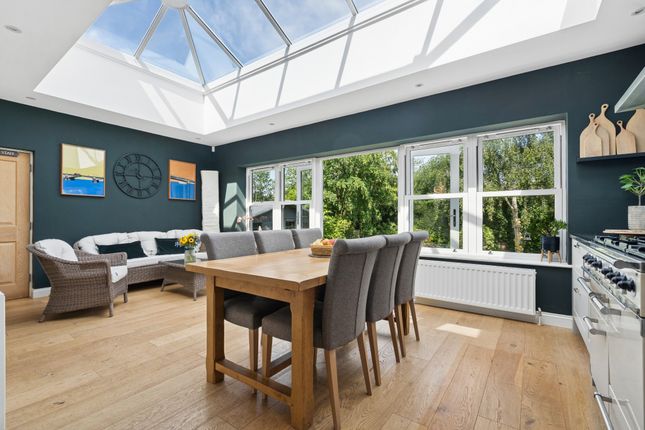 Fairlawns, 51 Long Park, Chesham Bois, Amersham photo 2