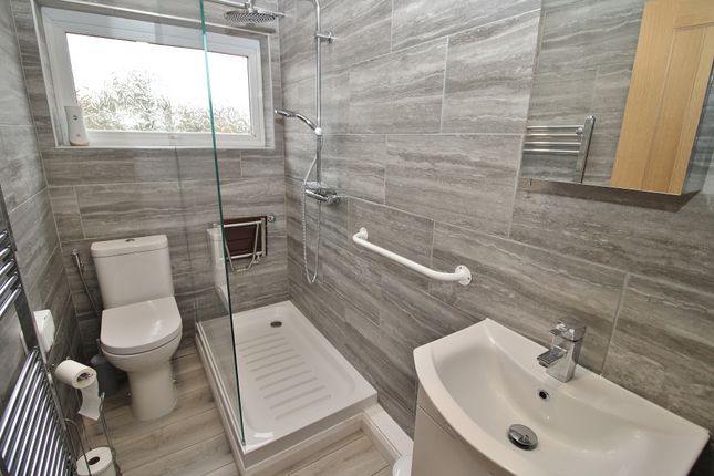 24, Trosnant Road, Havant photo 4