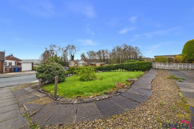 27 Wellfield Drive, Burnley photo 2