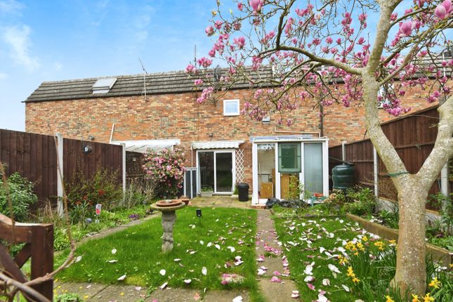 End terrace house for sale in Camellia Place, Basildon, Essex