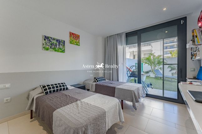 Apartment for sale in Palm-Mar, Santa Cruz Tenerife, Spain