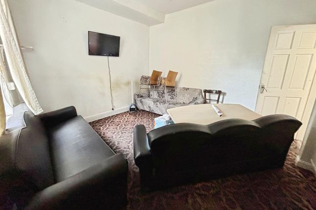17, Alexandra Street, Bradford photo 5
