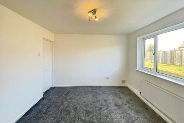 14, Alwyn Close, Houghton Le Spring photo 4