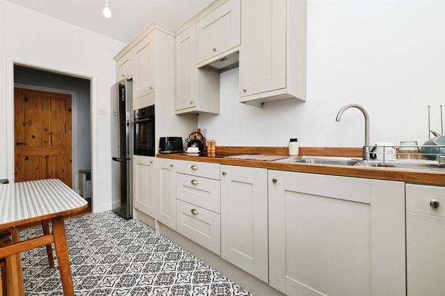 15, Helena Road, Rayleigh photo 4