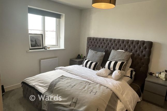 Flat, Pictor Drive, Margate photo 5