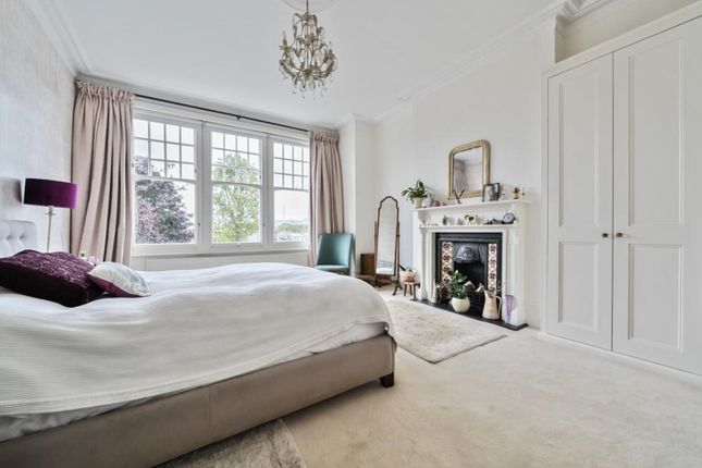 8, Elms Avenue, London photo 4