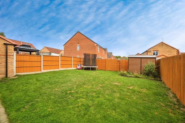 9, Smithy Croft, ROTHERHAM photo 4