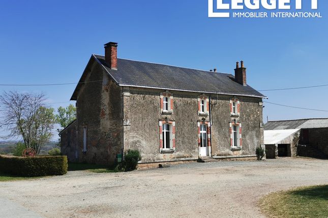 Thumbnail Villa for sale in Vouvant, Vendée, Pays De La Loire