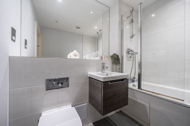Flat 3, Prospect House,, The Broadway, Slough photo 4