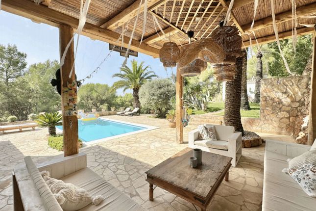 Villa for sale in Santa Gertrudis, Ibiza, Ibiza