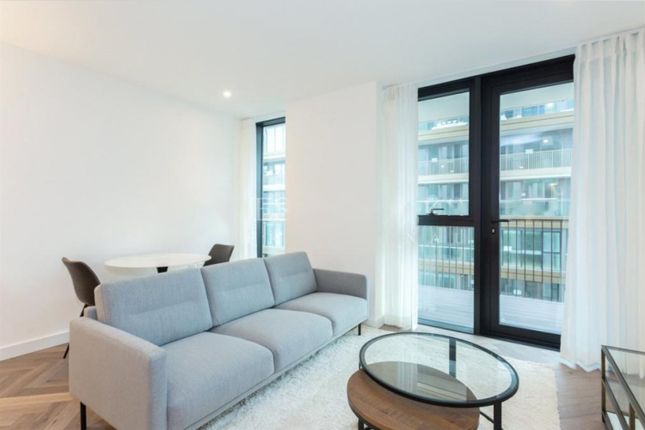 Thumbnail Flat to rent in Cashmere Wharf, Gauging Square
