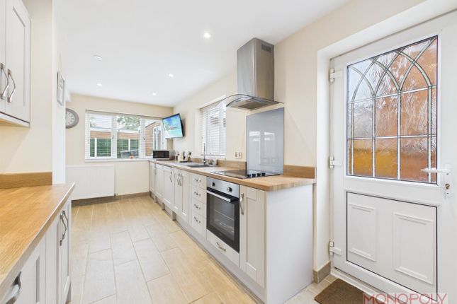 18, Bryn Hyfryd, Wrexham photo 2