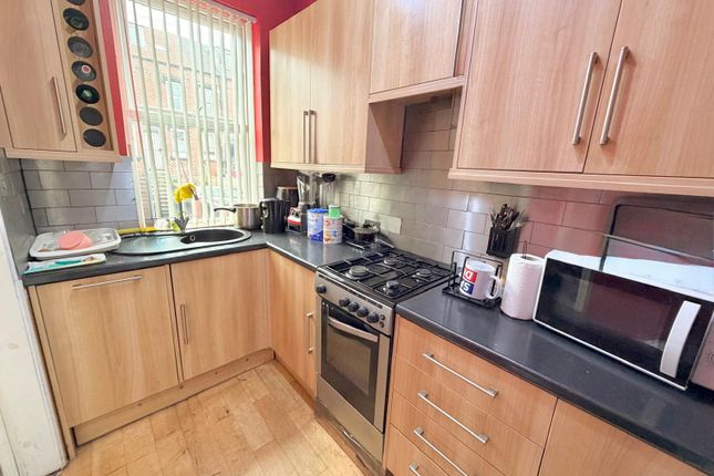 11, Clifton Terrace, Leeds photo 4