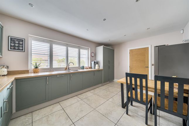 3, Burrows Court, Sparkford photo 3