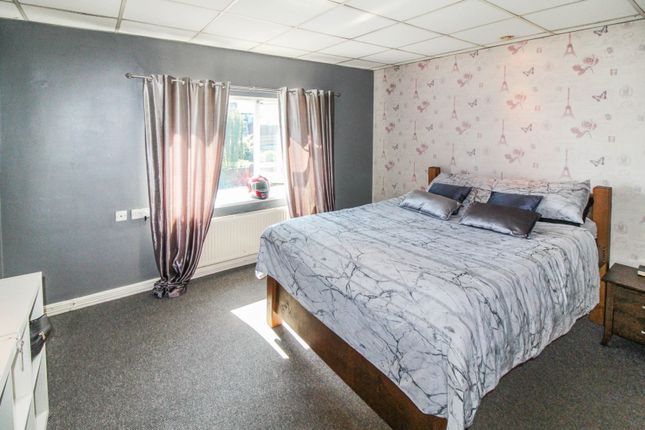 Flat for sale in 5 Gladstone Road, Chesterfield
