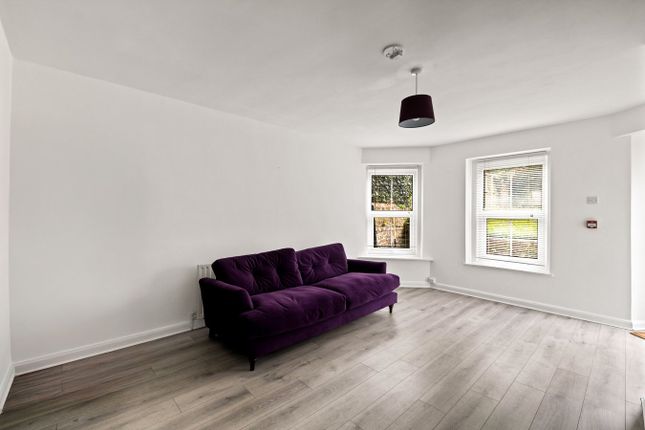 32a, Westbourne Gardens, Folkestone photo 2