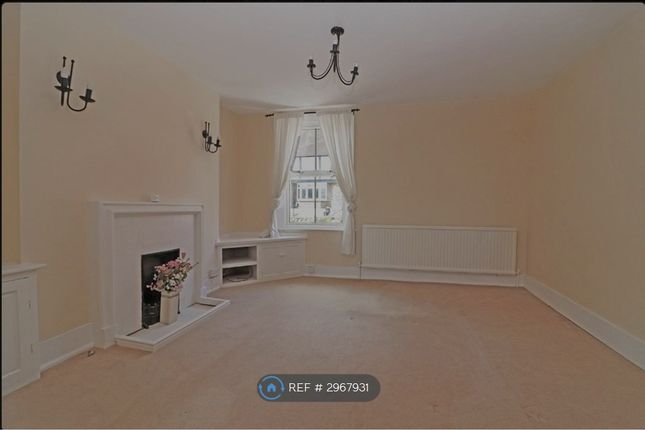 Garlands Road, Redhill photo 4