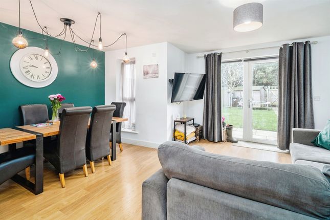 Thumbnail Terraced house for sale in Tudor Way, Hertford