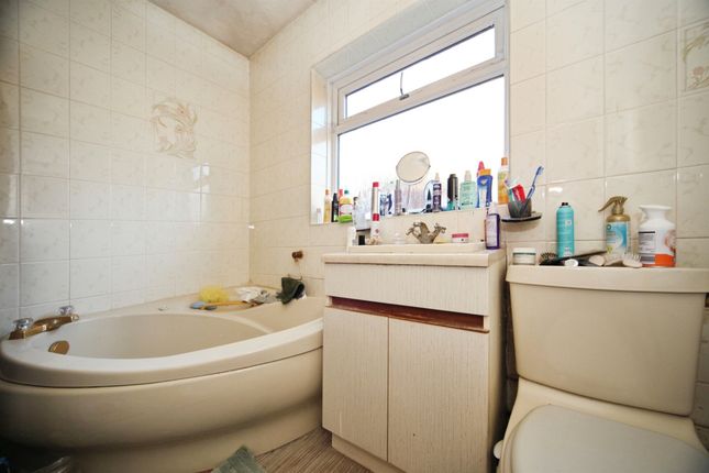 31, Onslow Road, Luton photo 3