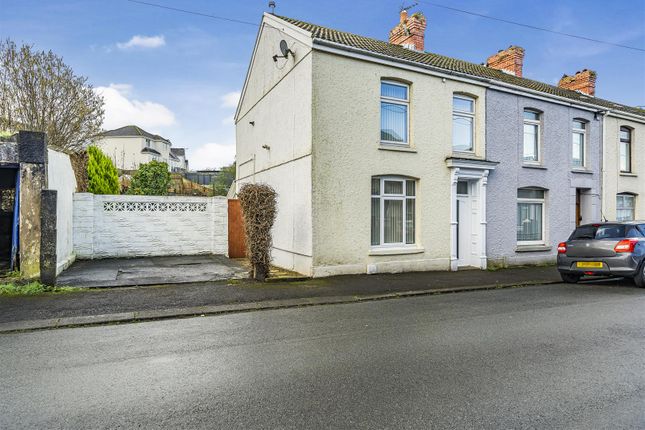 End terrace house for sale in Glanyrafon Road, Pontarddulais, Swansea