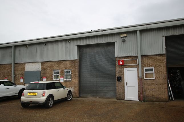 Light industrial to let in Ventura Place, Upton, Poole