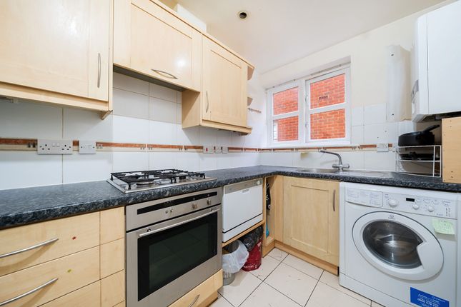 Flat for sale in Alexandra Road, Nascot Wood, Watford