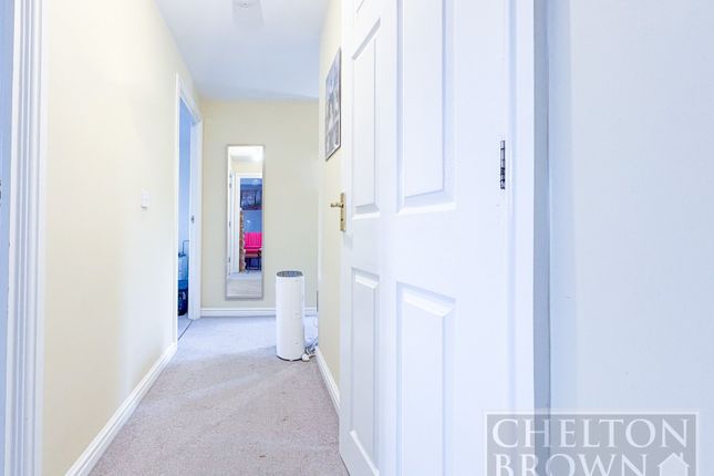 33, Hanbury Close, Daventry photo 3