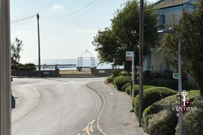 3, Church Road, Walton On The Naze photo 2