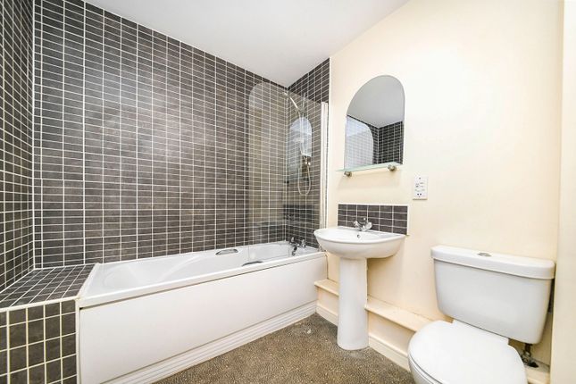 Flat for sale in The Portway, King's Lynn