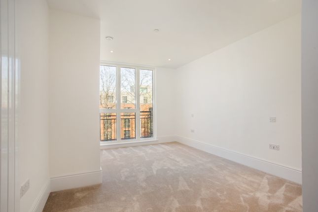Flat to rent in Fellowes Rise, Winchester