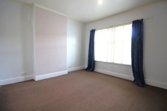 End terrace house to rent in Palatine Road, Manchester