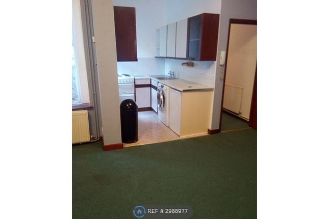 Flat, Grace Hill, Folkestone photo 2