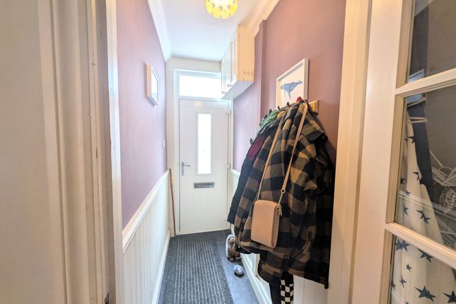 8 Eva Street, Mountain Ash photo 2