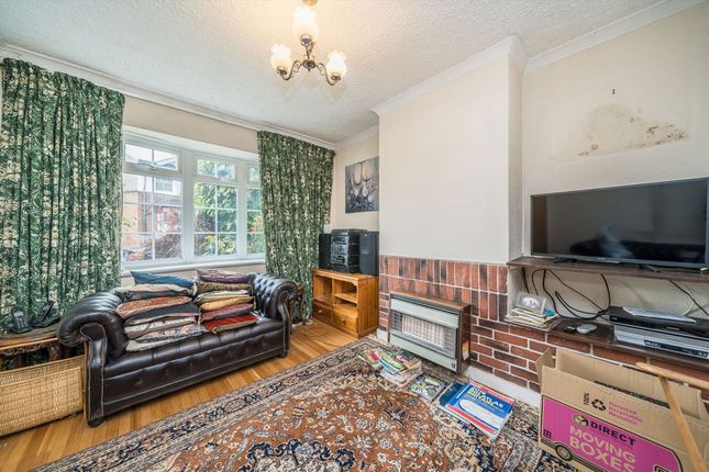 25, Beaconsfield Road, Surbiton photo 2