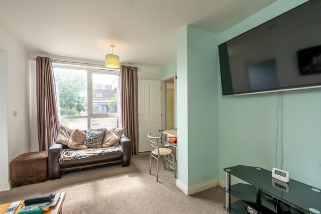 20a, The Parade, Bognor Regis photo 4