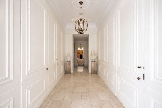 Ground and Lower, 5, Connaught Place, Hyde Park photo 4